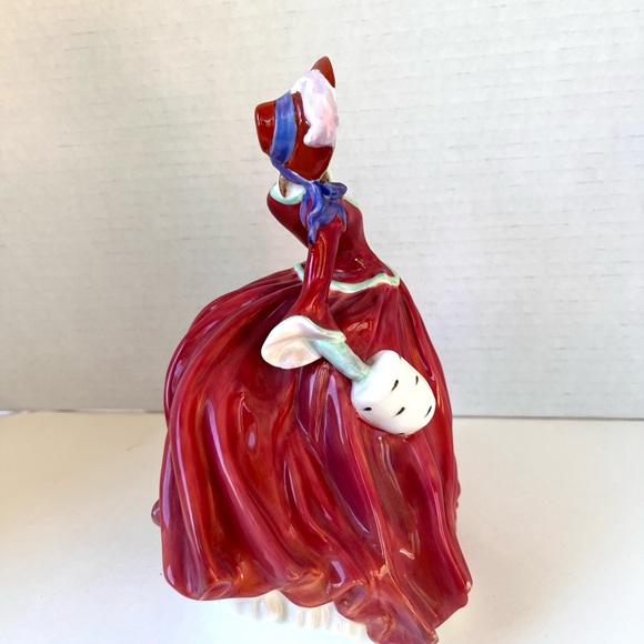 Vintage Porcelain Autumn Breezes Figurine by Royal Doulton - Picture 3 of 8
